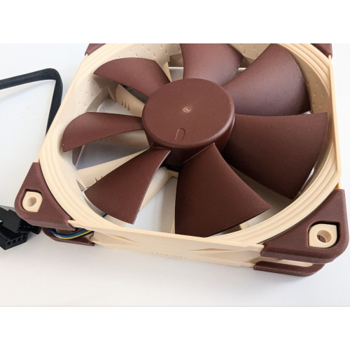 Вентилятор Noctua NF-F12 PWM